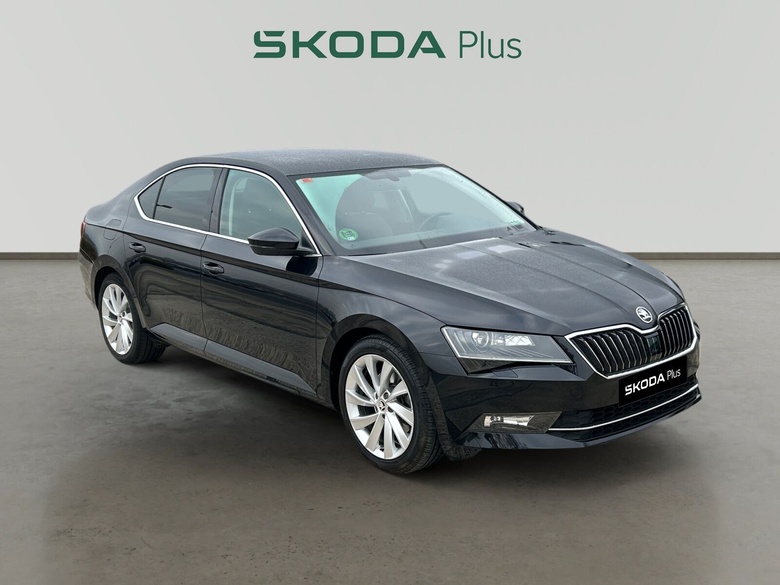 SKODA Superb (NUEVO SUPERB STYLE 2,0 TDI 140 KW (190 CV) DSG 6 VEL.) en Nav