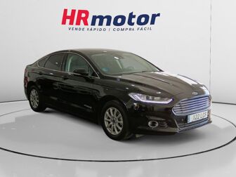 Imagen de FORD Mondeo Sedán 2.0 HEV Titanium