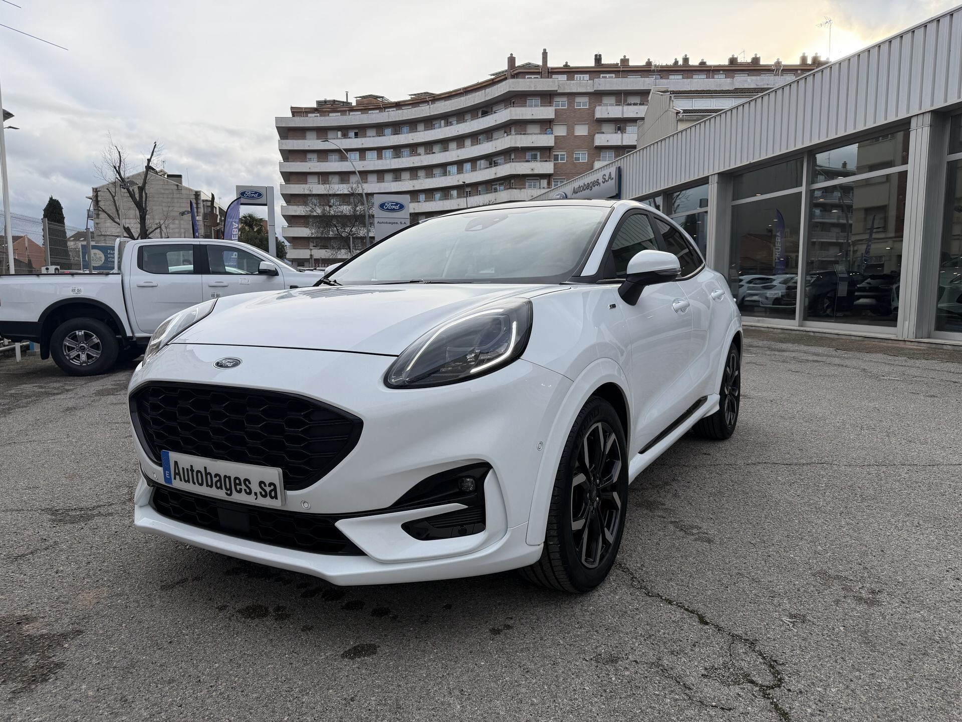 FORD Puma (1.0 EcoBoost MHEV 155cv ST-Line X) en Barcelona