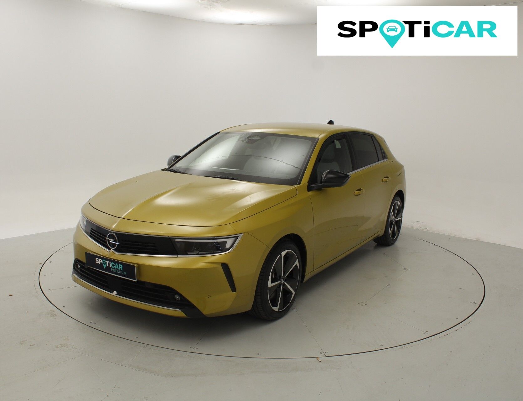 OPEL Astra (Nuevo Astra PHEV 5P Elegance 1.6T Hybrid AT8 S/S 1) en Barcelon