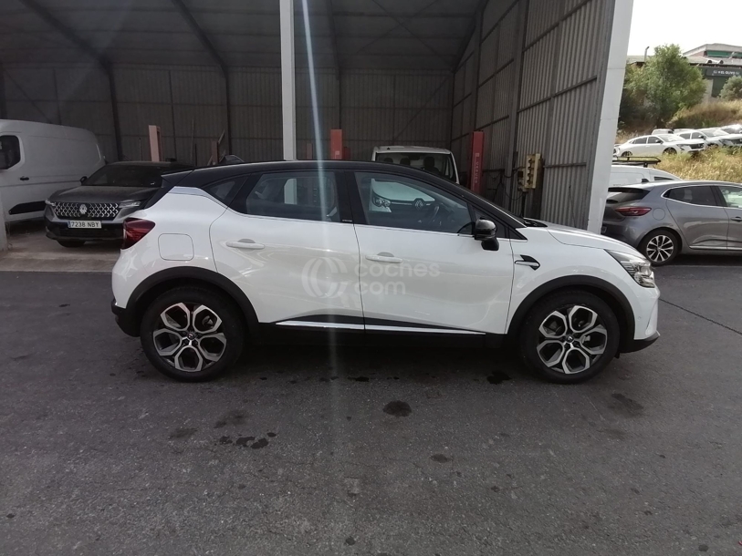 Foto del RENAULT Captur E-TECH Híbrido Enchufable Zen 117kW