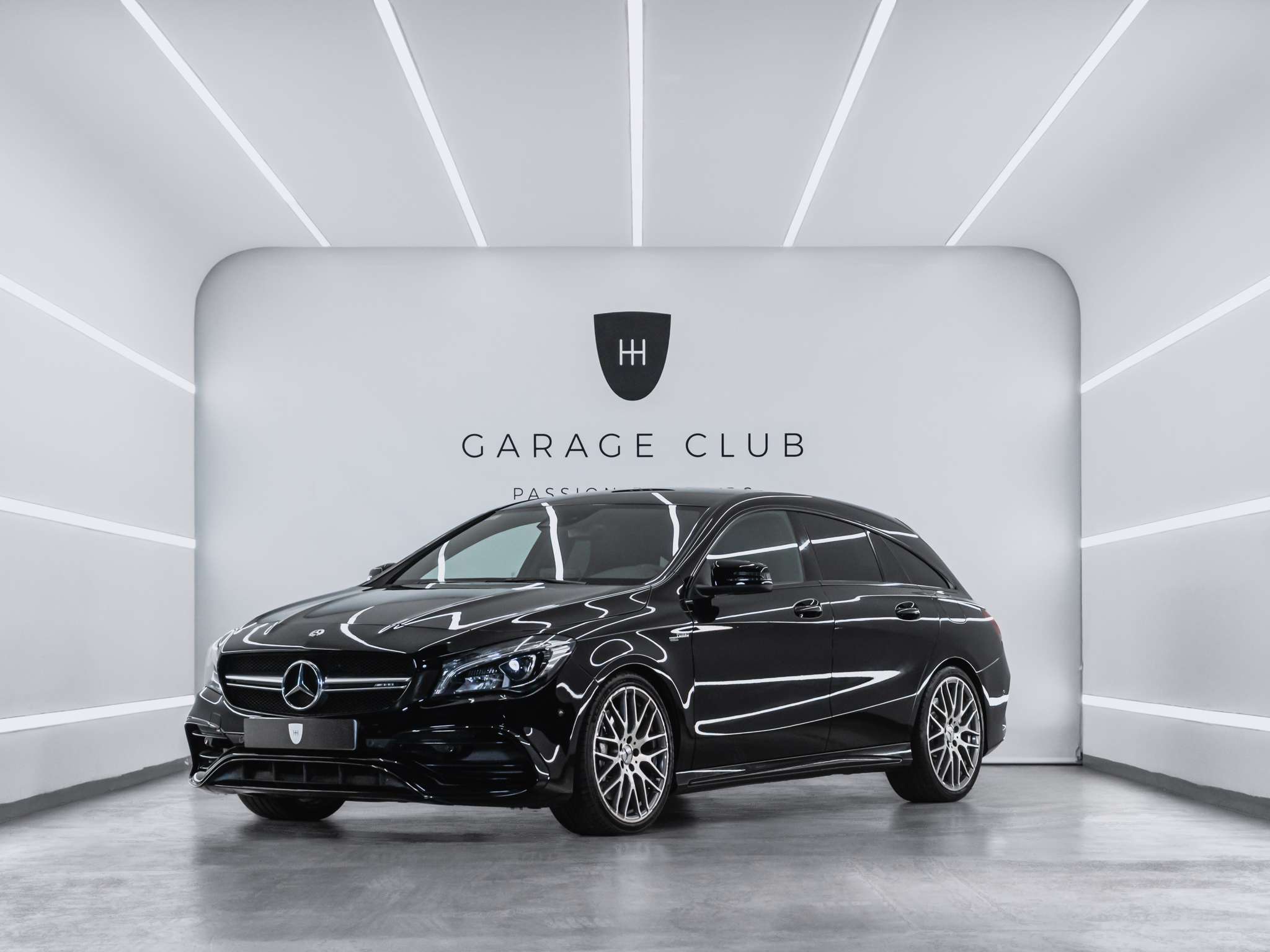 MERCEDES Clase CLA (CLA 45 AMG Shooting Brake 4Matic) en Barcelona