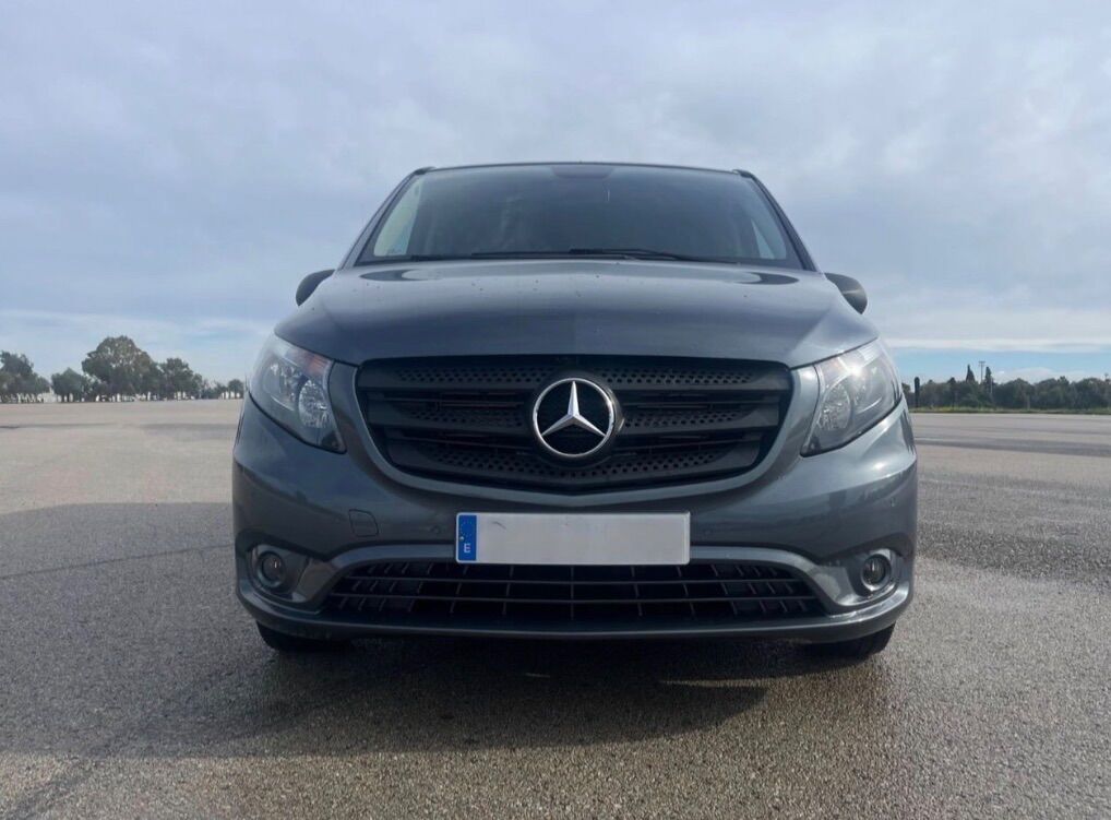 Foto del MERCEDES Vito Tourer 111 CDI Select Larga