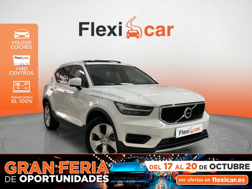 Foto del VOLVO XC40 T2 Momentum Pro Aut.