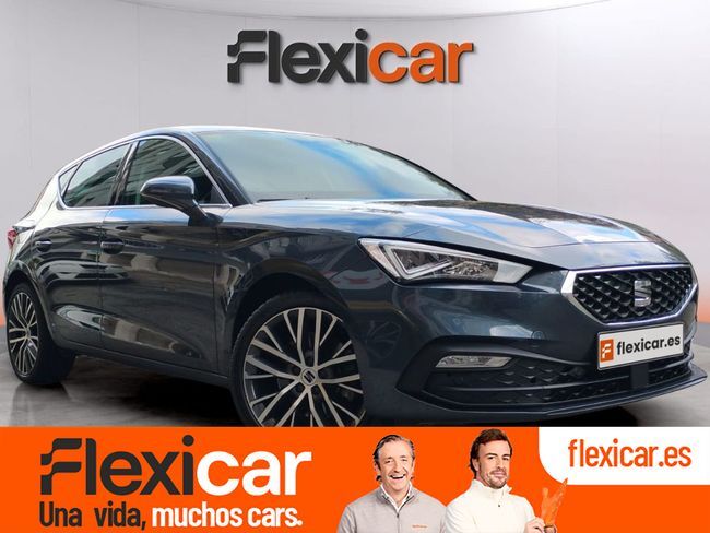 SEAT León (SP 1.5 eTSI 110kW DSG S&S Xcel Launc P M) en Barcelona