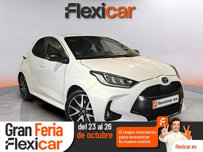 TOYOTA Yaris (1.5 120H GR Sport - 5P (2022)) en Barcelona
