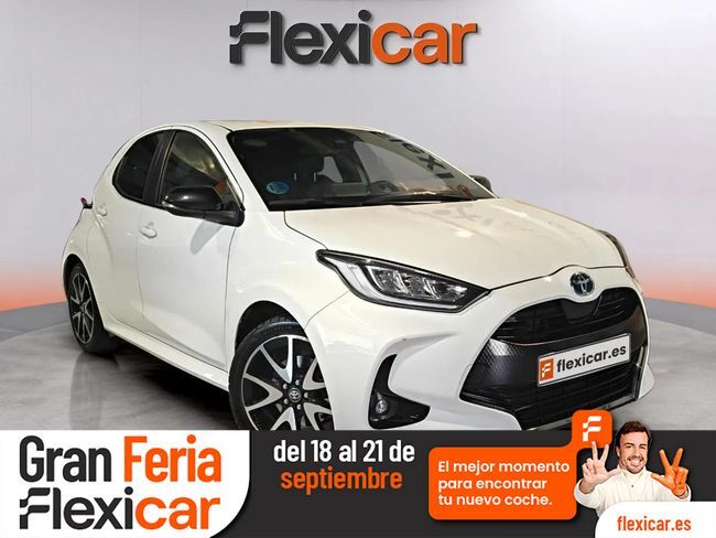 TOYOTA Yaris (1.5 120H GR Sport - 5P (2022)) en Barcelona