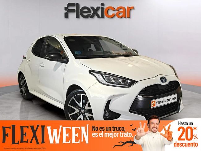 TOYOTA Yaris (1.5 120H GR Sport - 5P (2022)) en Barcelona