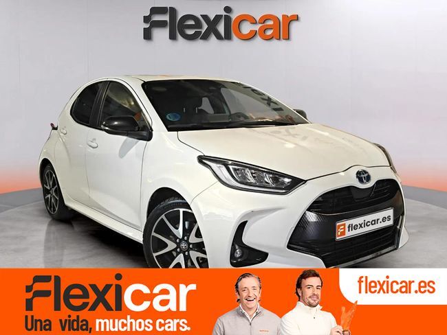 TOYOTA Yaris (1.5 120H GR Sport - 5P (2022)) en Barcelona