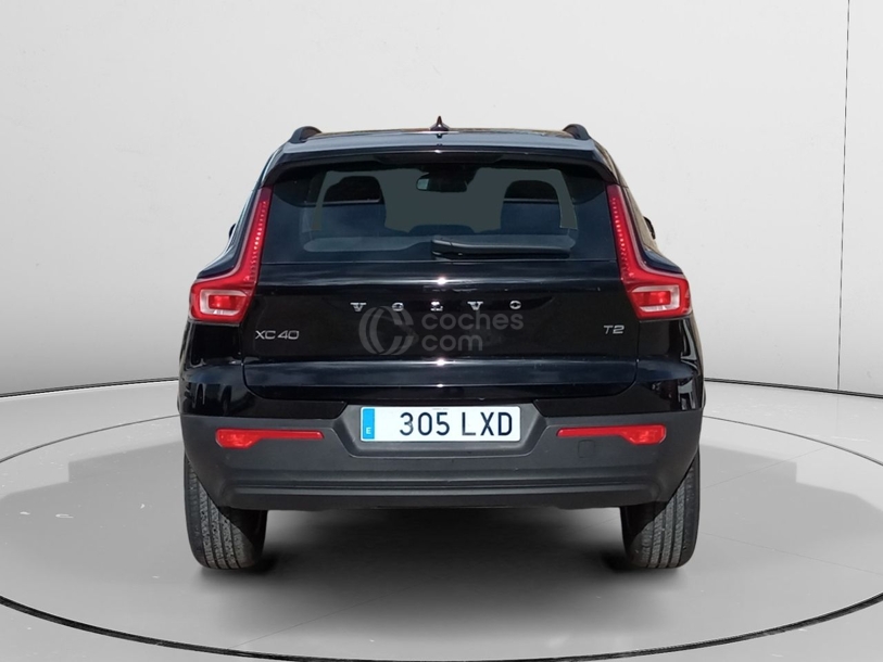 Foto del VOLVO XC40 T2 Momentum Core Aut.