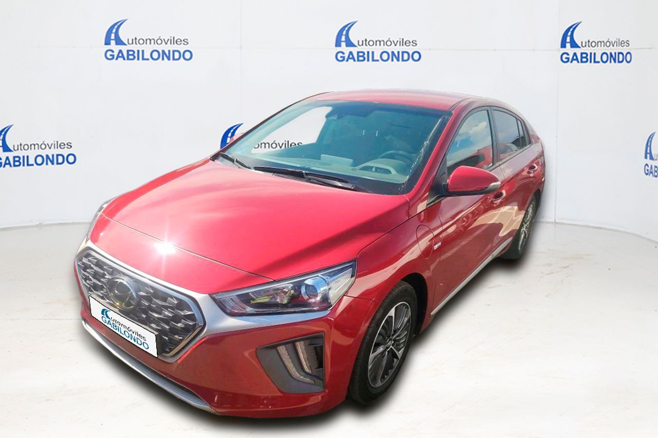 HYUNDAI Ioniq (1.6 GDI PHEV Klass DCT) en Valladolid