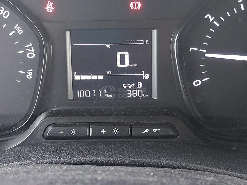 Foto del PEUGEOT Expert Combi Long 1.5BlueHDi S&S 120