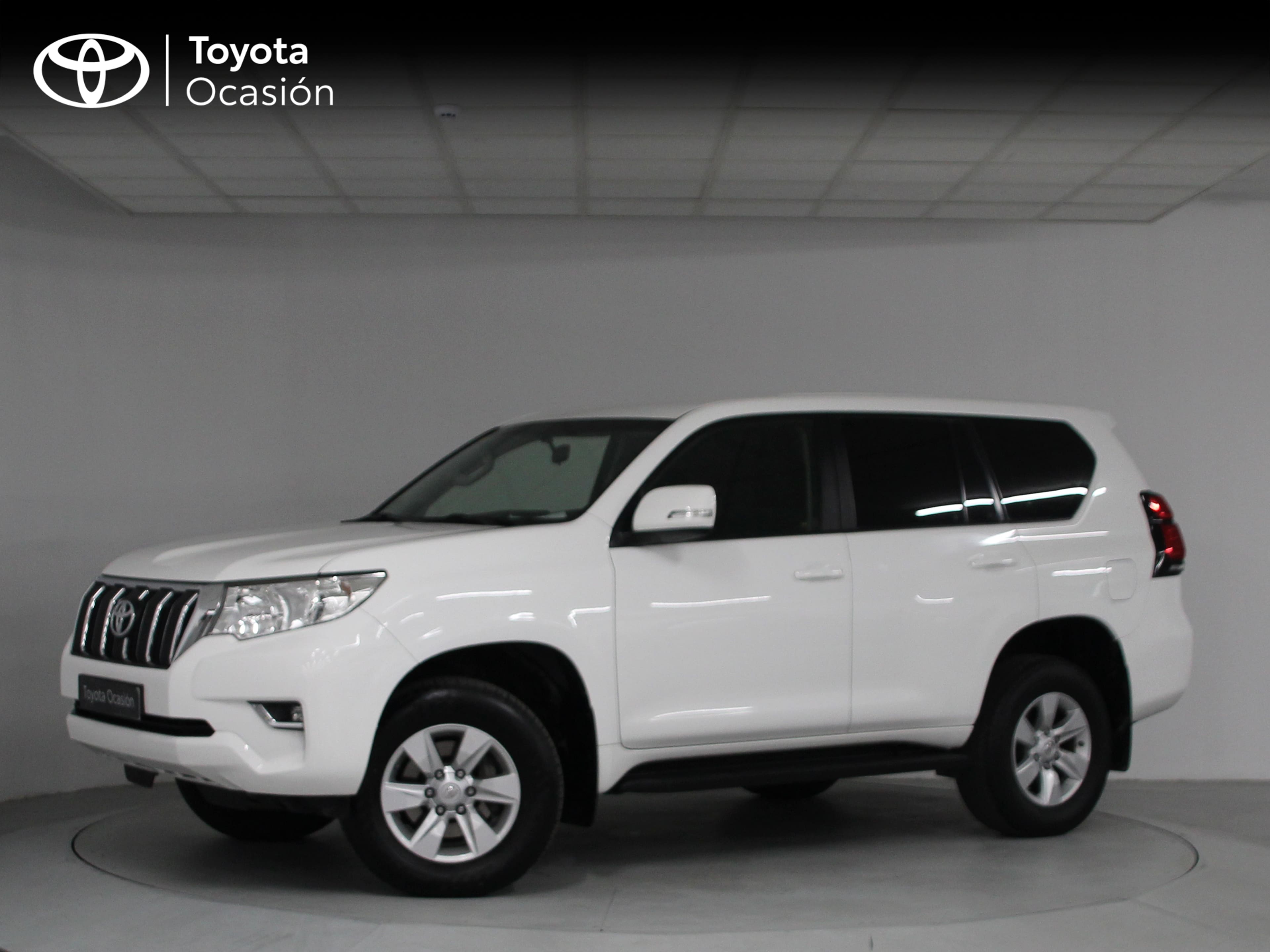 TOYOTA Land Cruiser (2.8 D-4D VX) en Barcelona