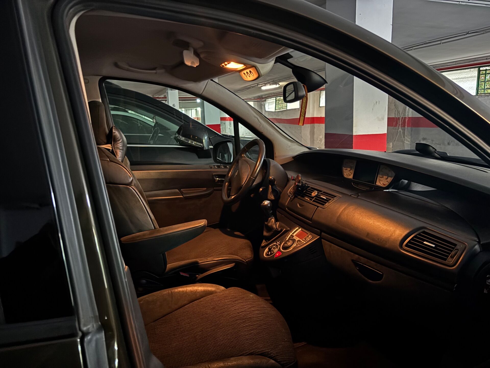 Imagen 3 de CITROEN C8