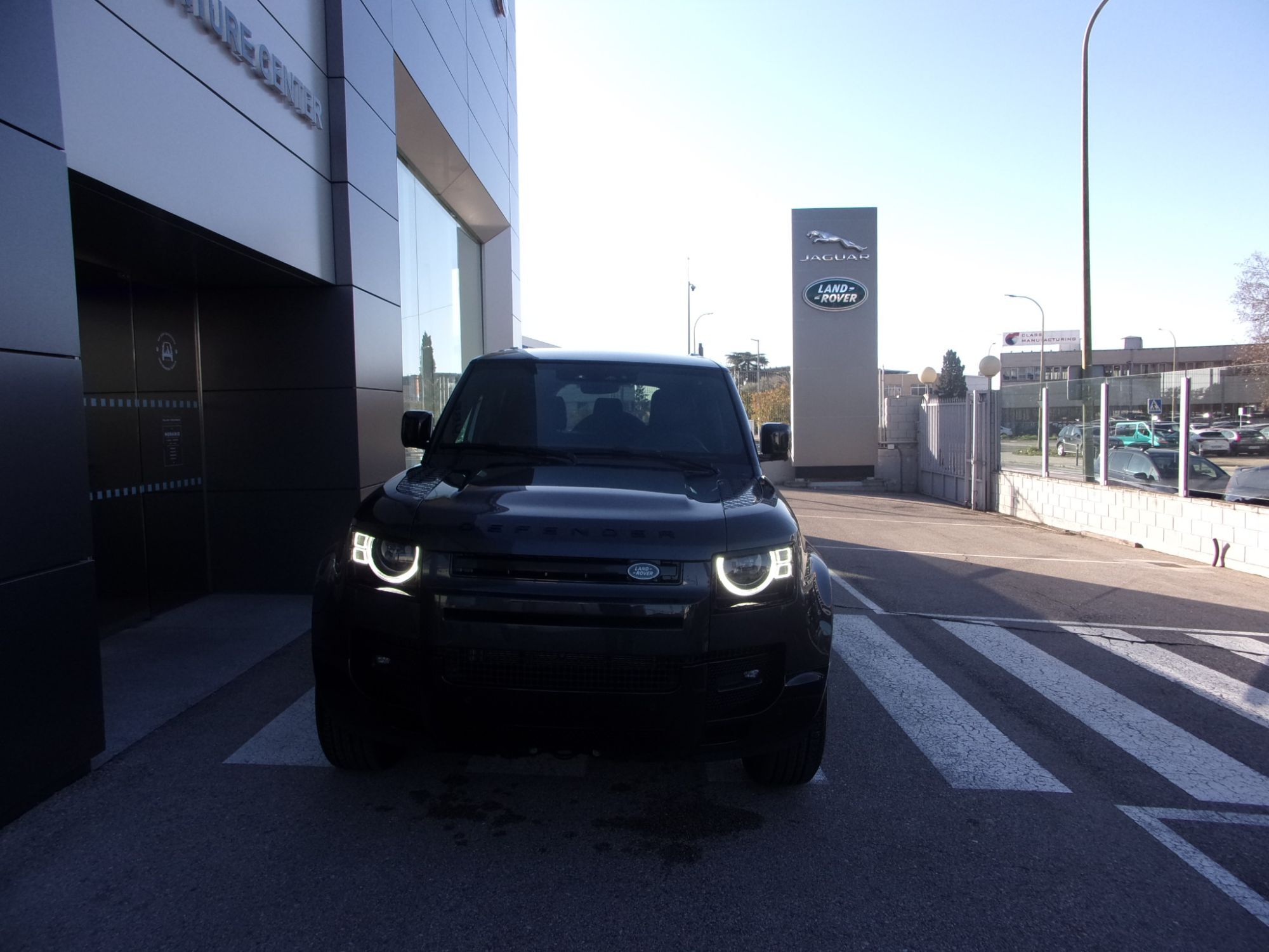 Foto del LAND ROVER Defender 110 3.0D l6 MHEV X-Dynamic SE AWD Aut. 250