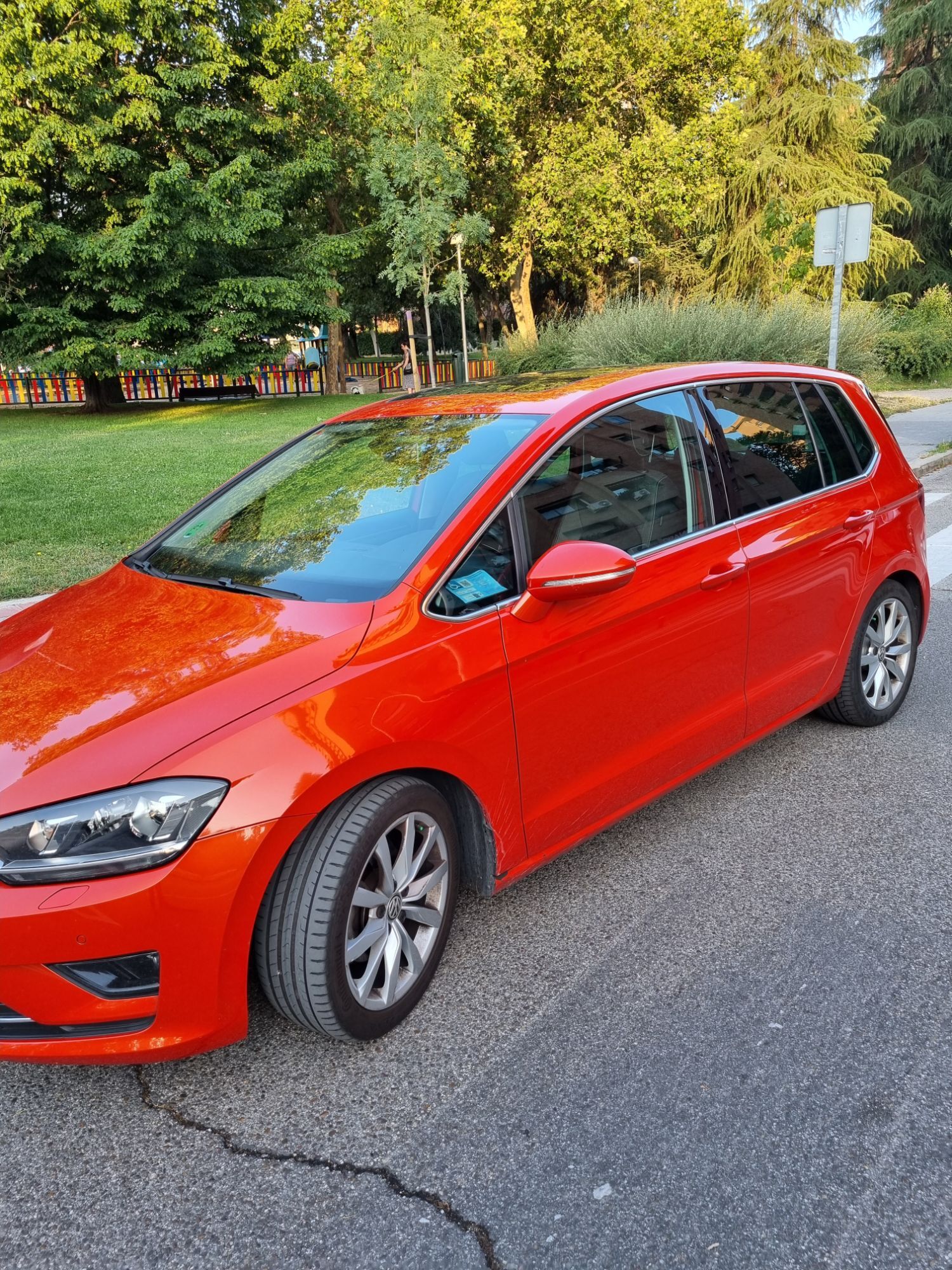 Foto del VOLKSWAGEN Golf Sportsvan 2.0TDI CR Advance 110kW