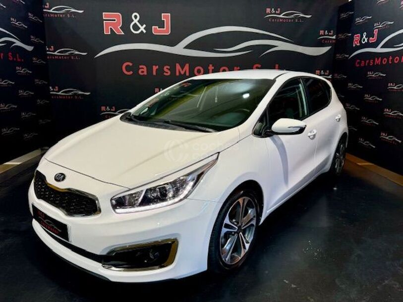 Foto del KIA Ceed 1.0 T-GDI Eco-Dynamics GT Line 120