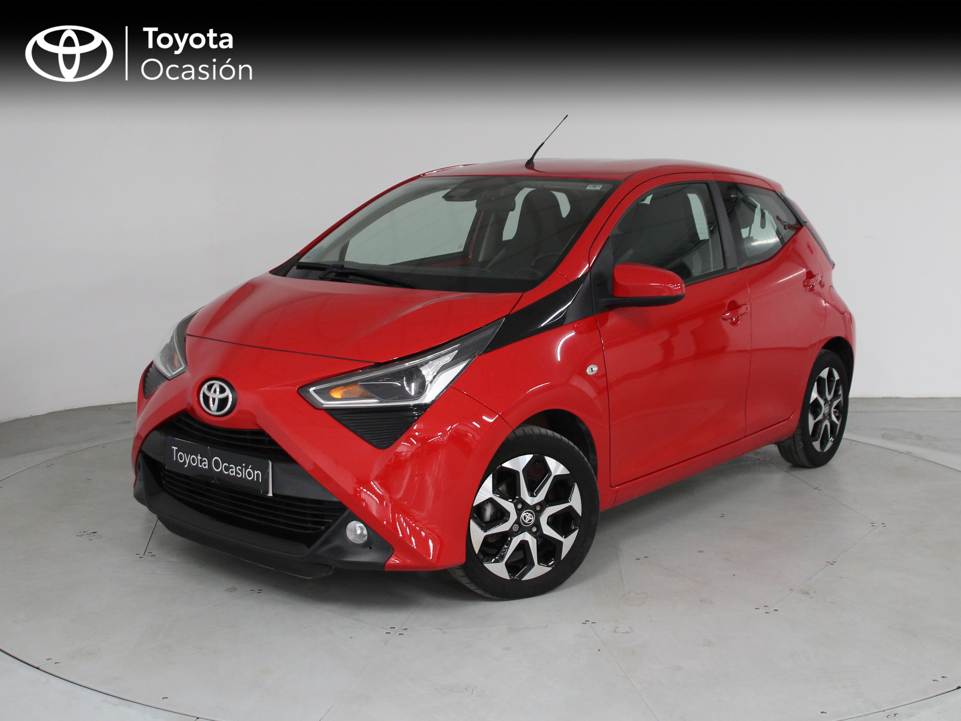 TOYOTA Aygo (1.0 70 x-play) en Barcelona