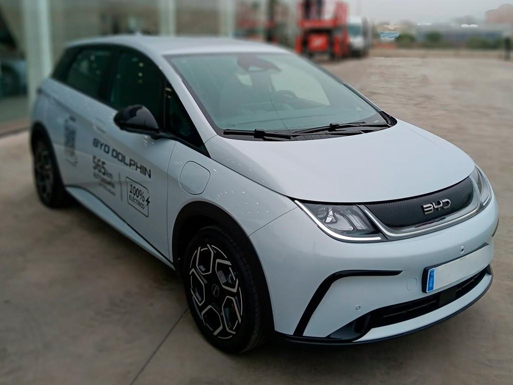 BYD Dolphin (BEV 60KWH COMFORT 5P) en Badajoz