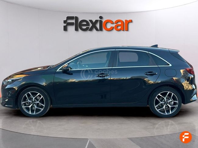 Foto del KIA Ceed 1.6 MHEV iMT Eco-Dynamics Drive 136