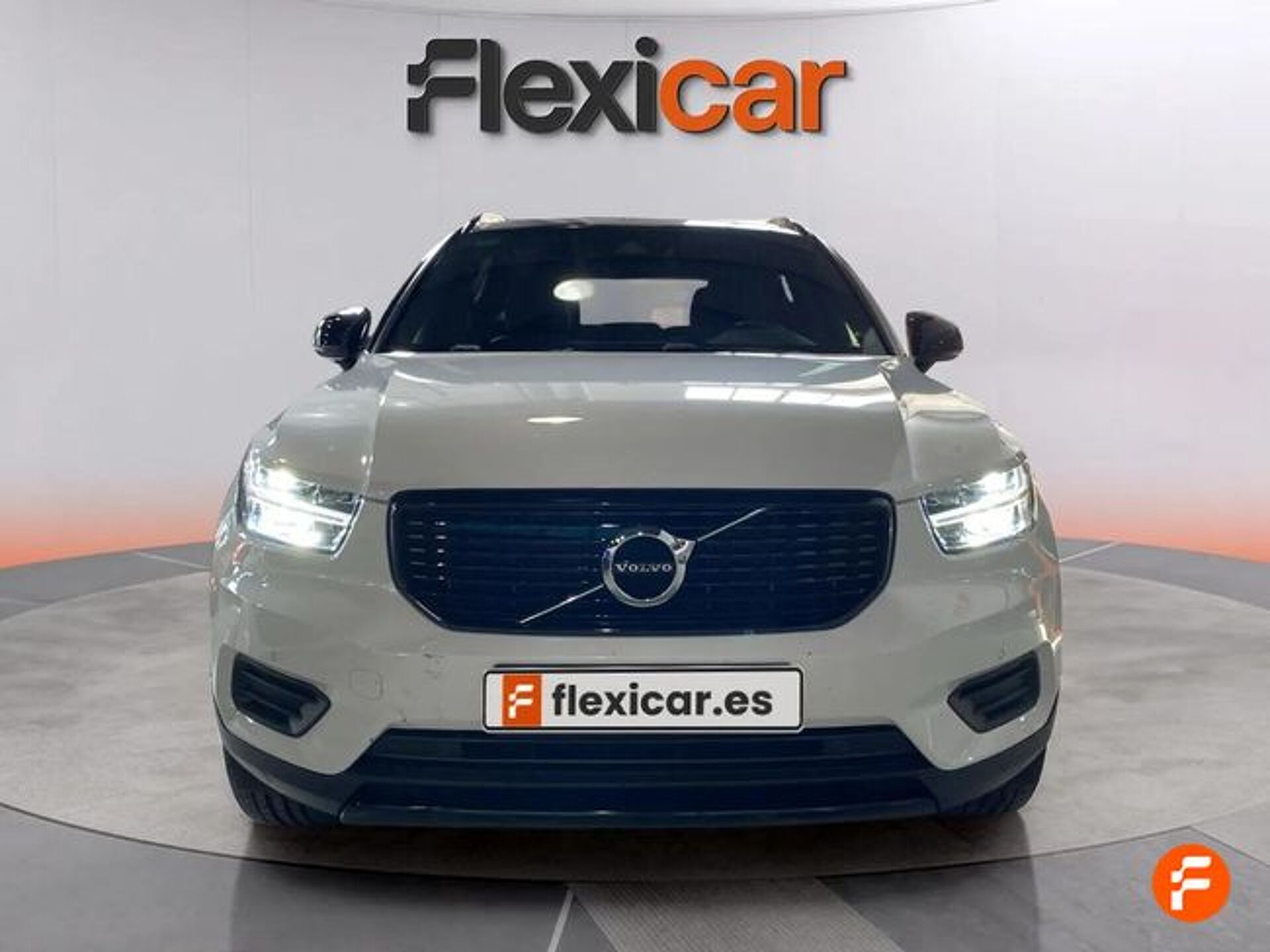 Imagen 2 de VOLVO XC40