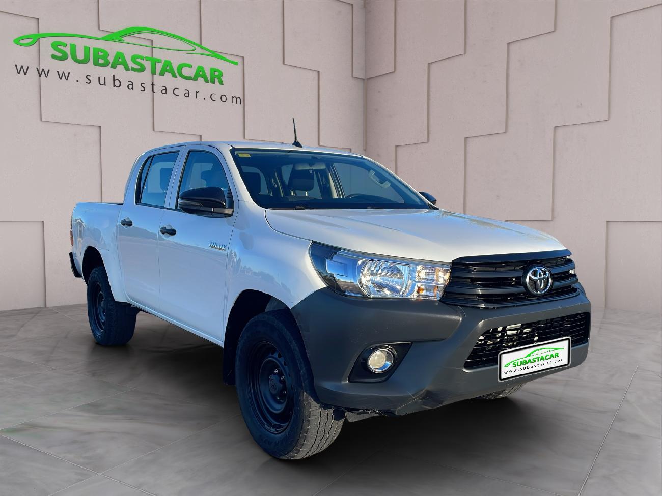 TOYOTA Hilux (Hilux 2.4 D-4D Cabina Doble GX 4x4 caja abierta) en Madrid