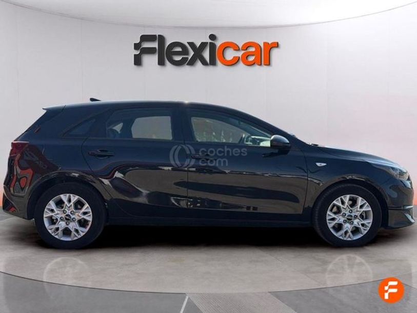 Foto del KIA Ceed 1.6 MHEV iMT Concept 136