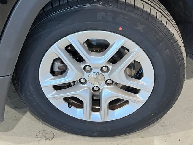 Foto del JEEP Compass 1.4 Multiair Sport 4x2 103kW