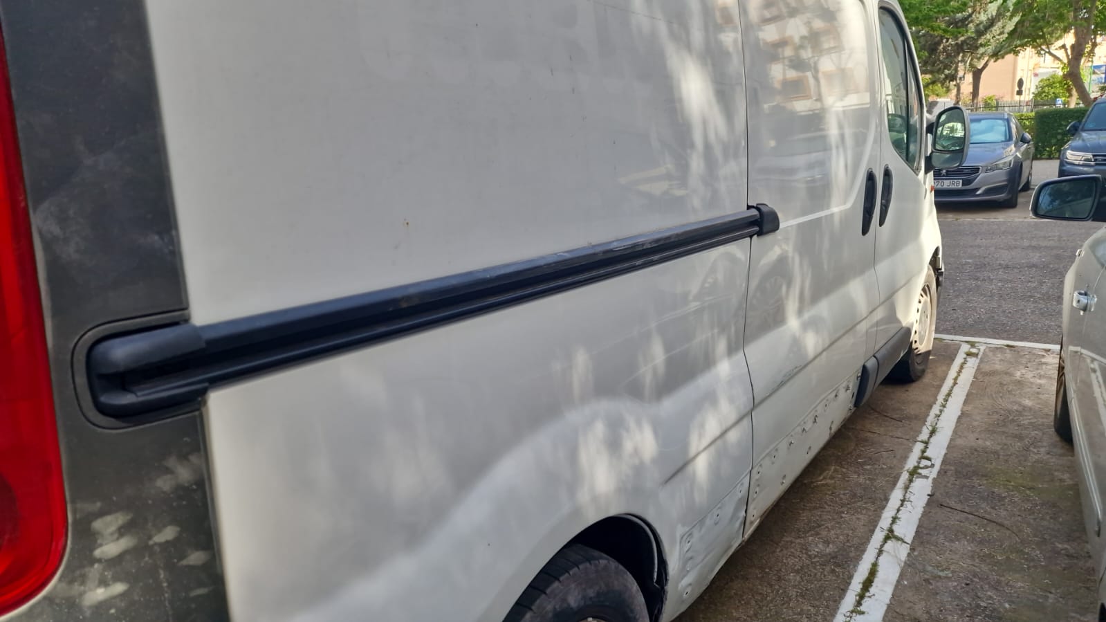 Foto del OPEL Vivaro Plataforma Cabina 2.5CDTI 29 L2H1