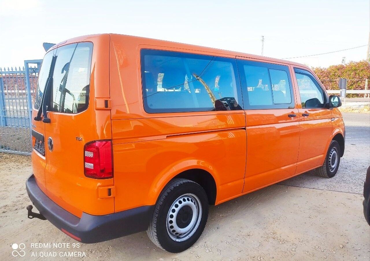 Foto del VOLKSWAGEN Transporter Kombi 2.0TDI SCR BMT Largo 4M 110kW