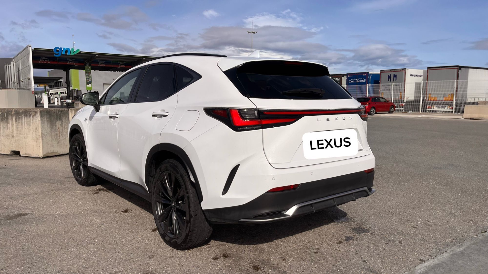 Foto del LEXUS NX 350h F Sport 4WD