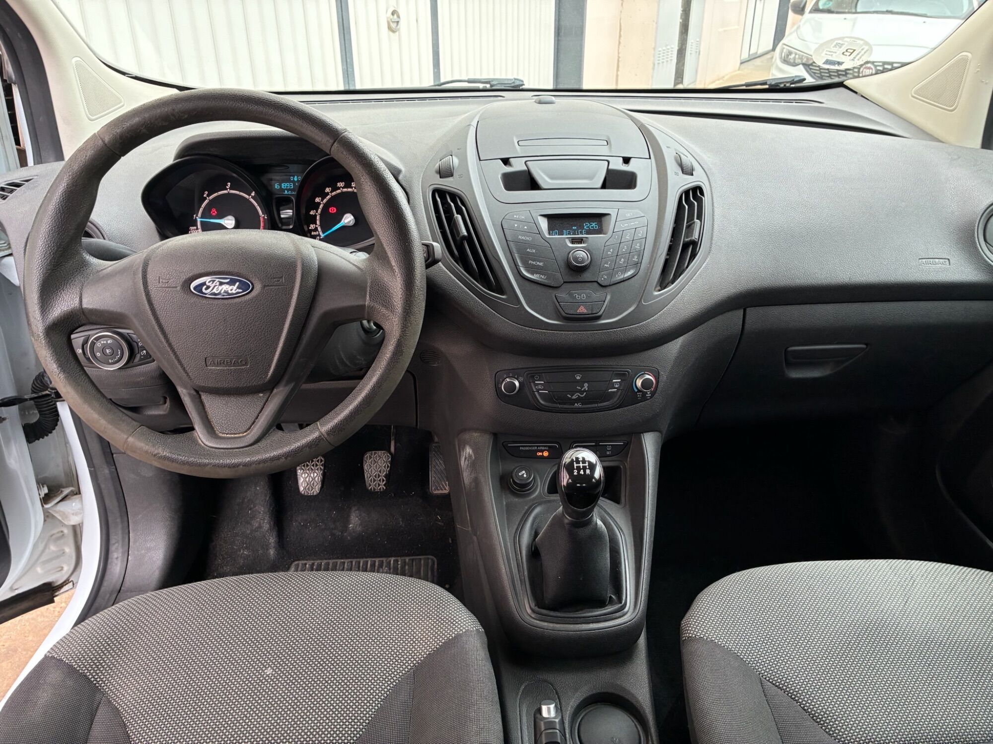 Foto del FORD Tourneo Courier 1.6TDCi Trend