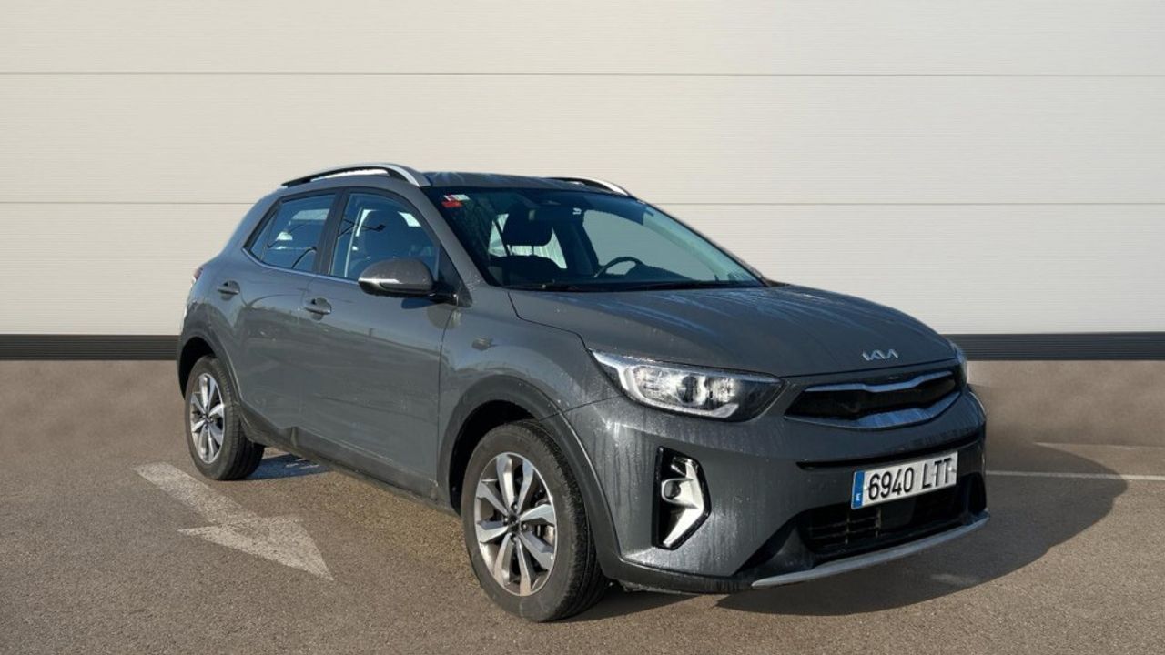 KIA Stonic (1.0 T-GDI 88KW MHEV IMT DRIVE 120 5P) en Madrid