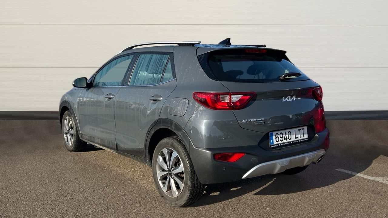 KIA Stonic (1.0 T-GDI 88KW MHEV IMT DRIVE 120 5P) en Madrid
