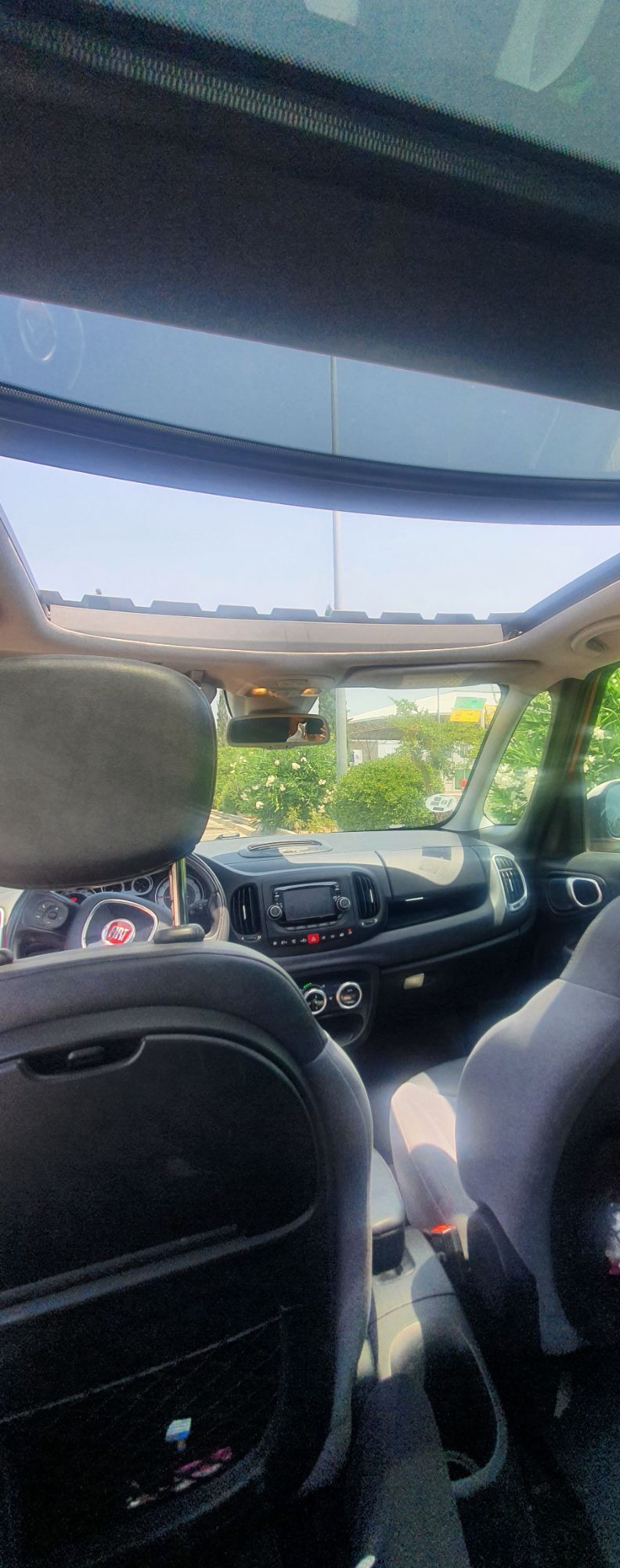Foto del FIAT 500L Living 1.3Mjt II S&S Lounge Aut. 85