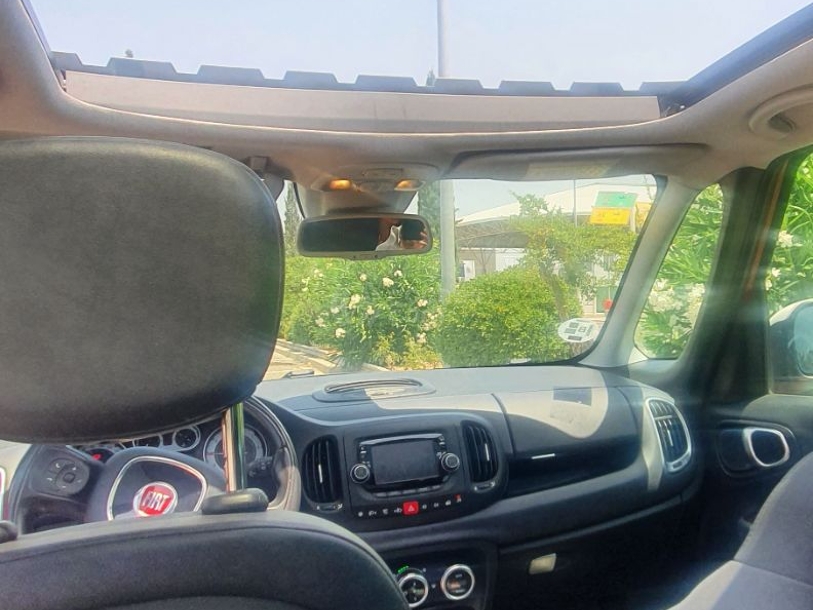 Foto del FIAT 500L Living 1.3Mjt II S&S Lounge Aut. 85