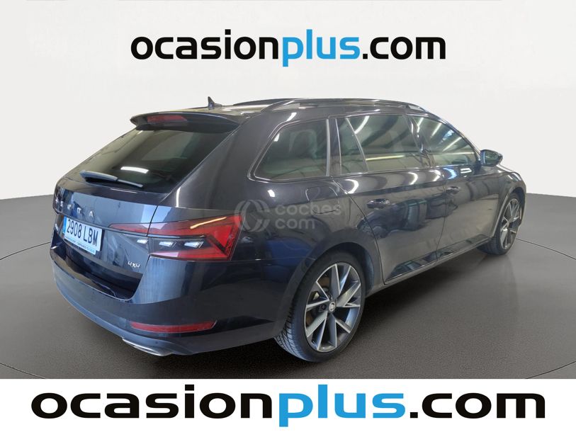 Foto del SKODA Superb Combi 2.0 TSI SportLine 4x4 DSG 200kW