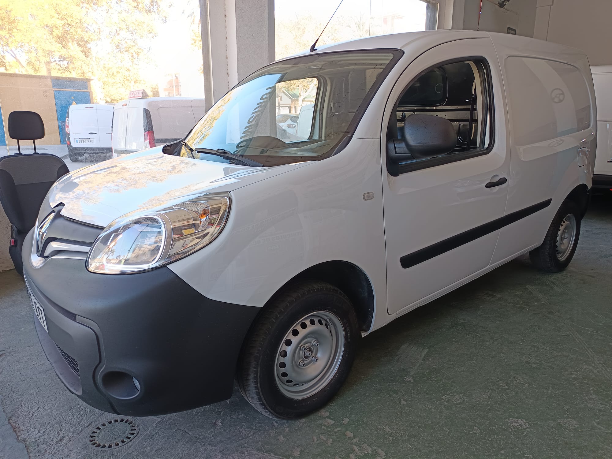 RENAULT Kangoo (Fg. 1.5dCi Profesional 66kW) en Málaga