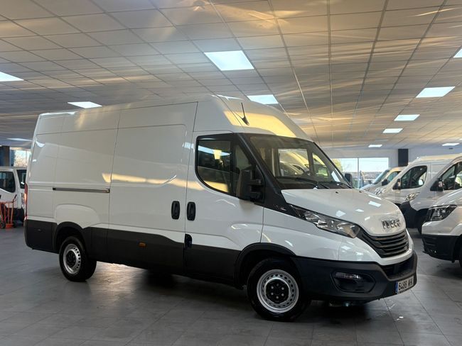 Foto del IVECO Daily Furgón 35C16 V 3520L H2 12.0 156