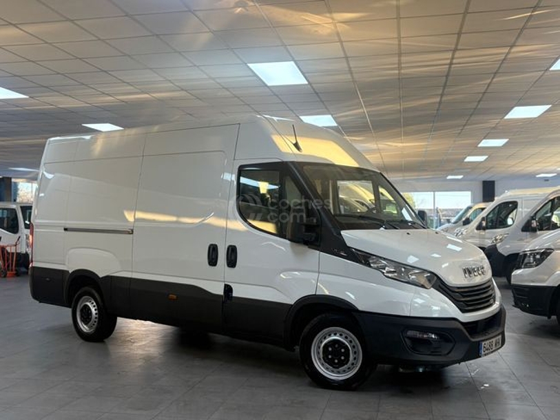 Foto del IVECO Daily Furgón 35C16 V 3520L H2 12.0 156
