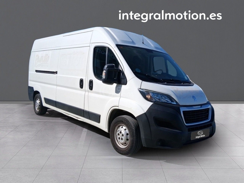 Foto del PEUGEOT Boxer Furgón D.Cb. 2.2BlueHDI 435 L4H2 S&S 165