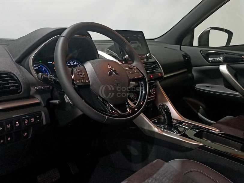 Foto del MITSUBISHI Eclipse Cross PHEV Kaiteki 4WD