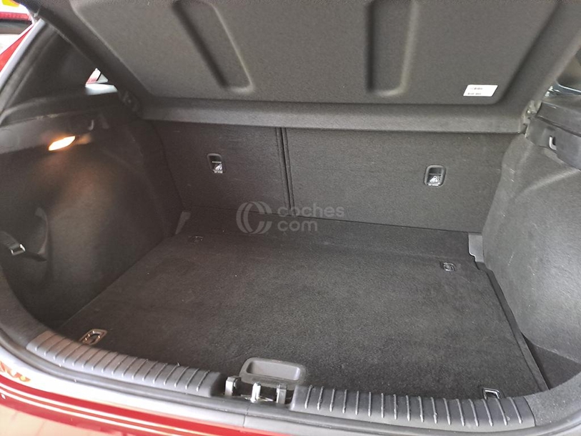 Foto del KIA Ceed 1.6 MHEV iMT Eco-Dynamics Drive 136