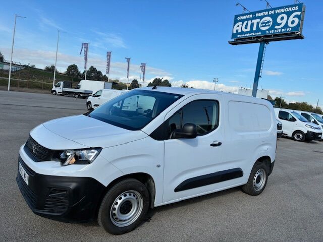 Foto del PEUGEOT Partner 1.5BlueHDI S&S Pro Standard 1000kg 100
