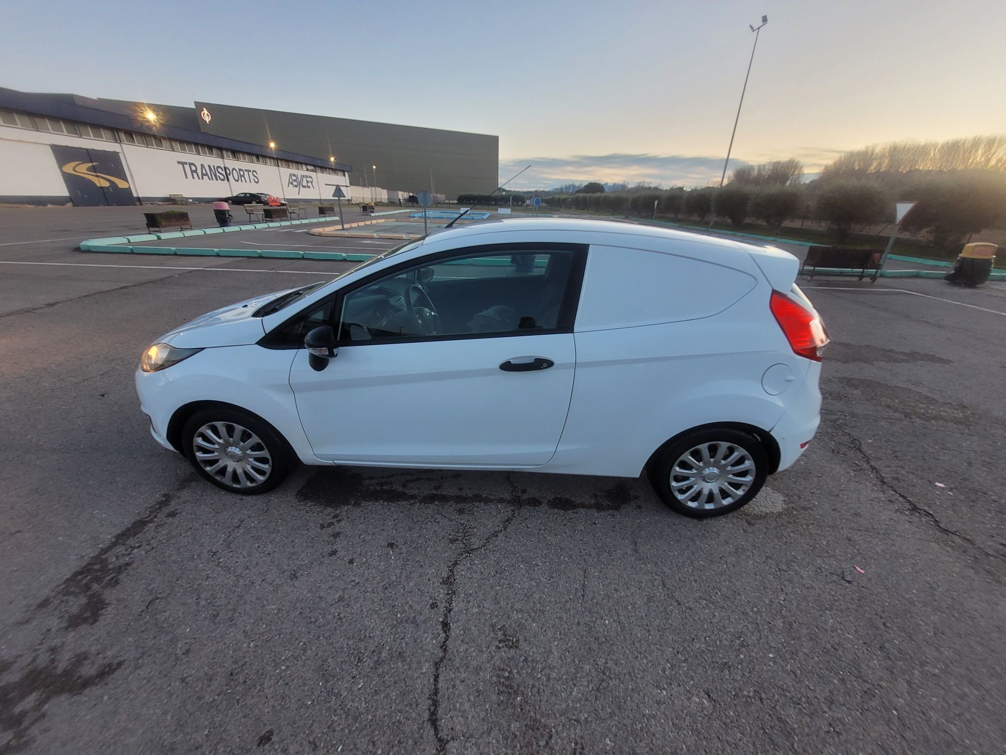 Foto del FORD Fiesta Van 1.5TDCi