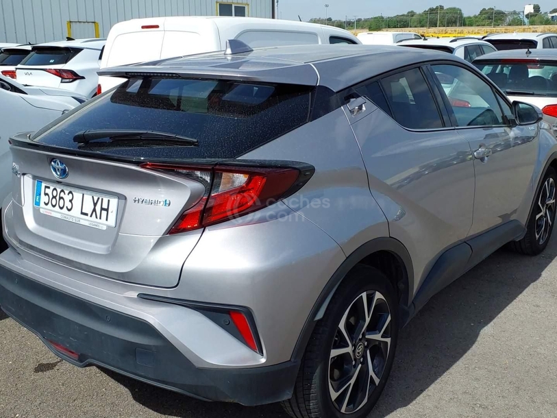 Foto del TOYOTA C-HR 125H Advance