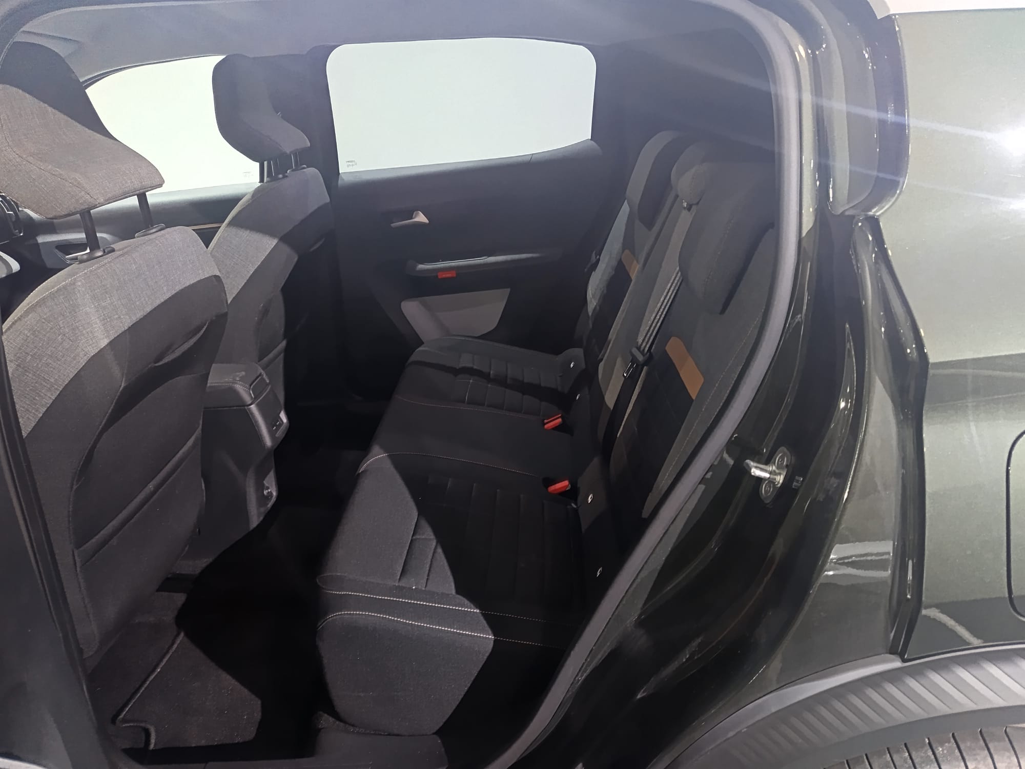 Foto del CITROEN C3 Aircross Hybrid Plus e-DCS6 145