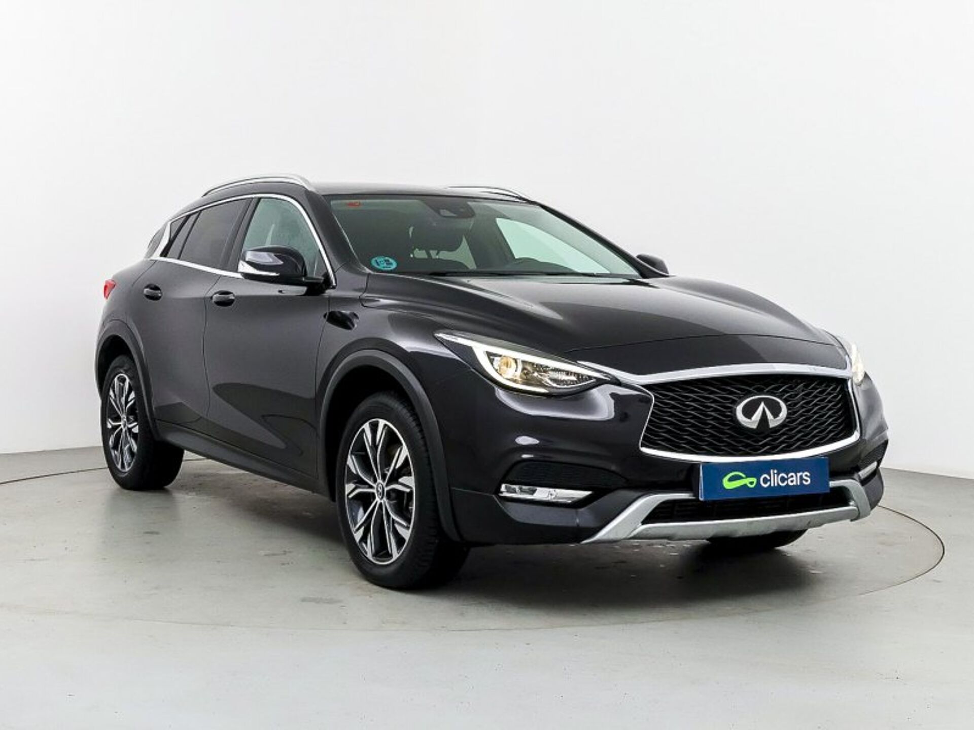 Imagen 3 de INFINITI QX30