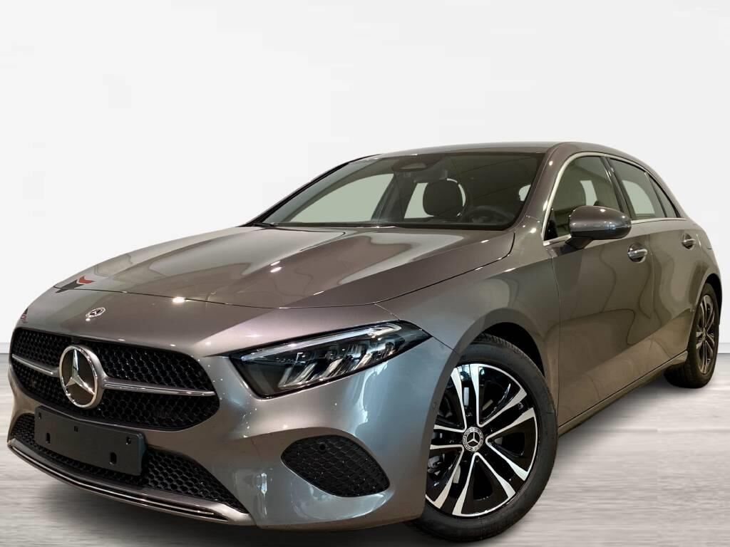 MERCEDES Clase A (A 250 e con tecnología híbrida EQ) en Jaén