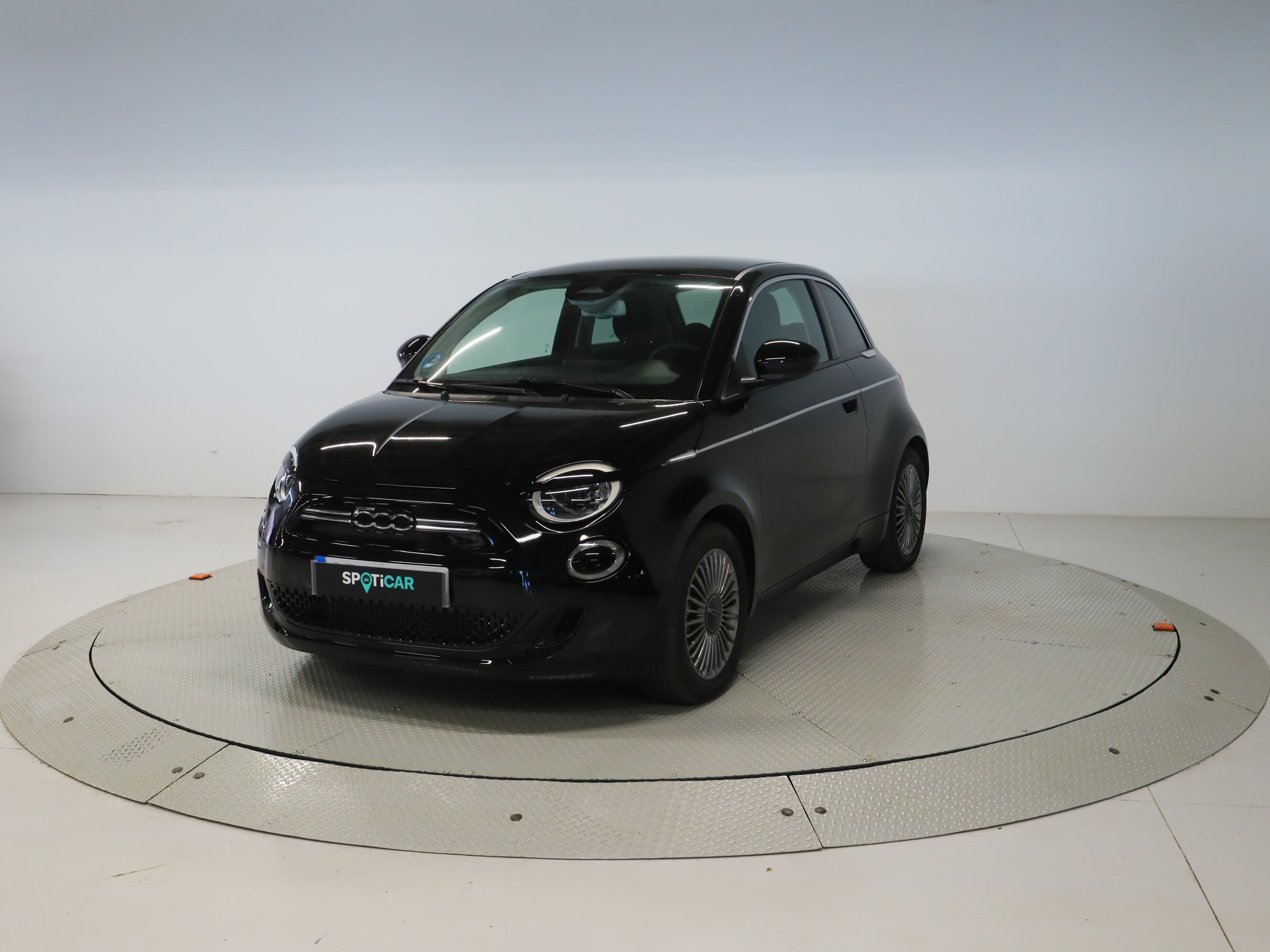 FIAT 500 (BEV 42KWH ICON 118 3P) en Baleares